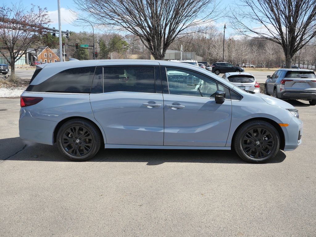 Used 2025 Honda Odyssey Sport-L image 14