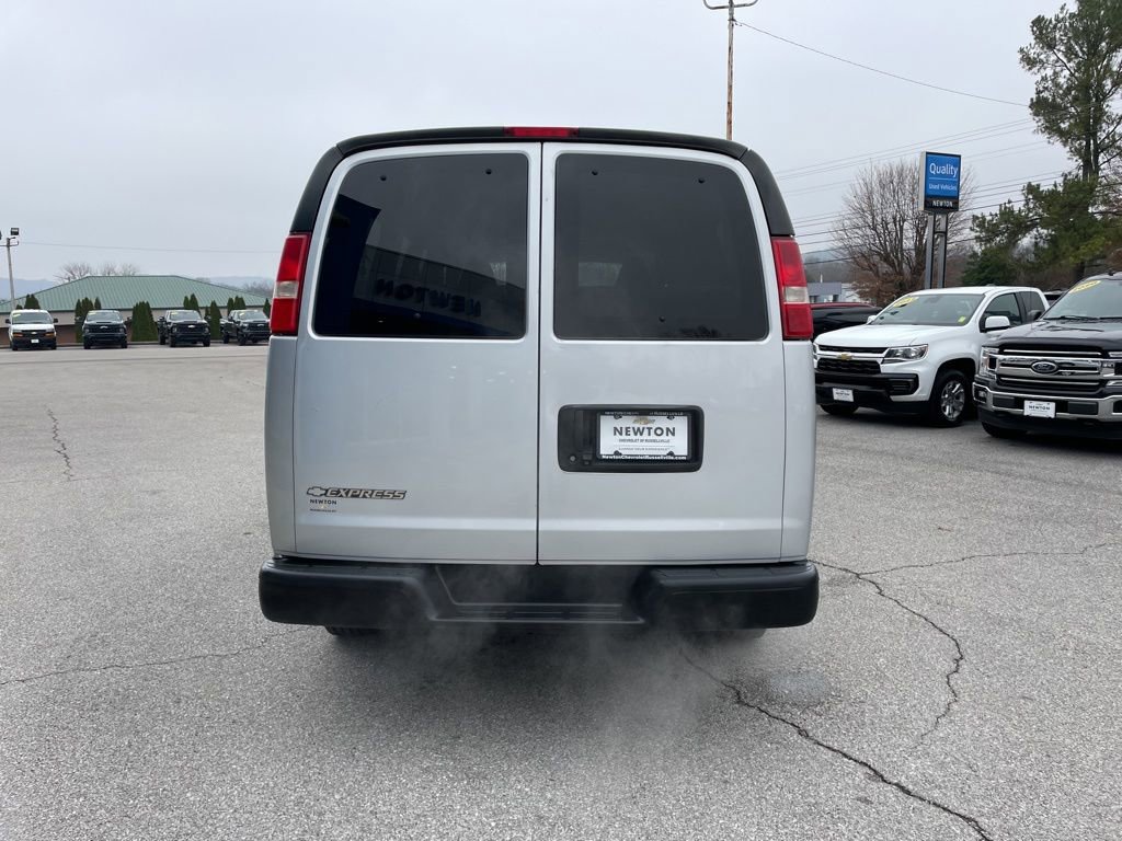 Used 2020 Chevrolet Express 2500 LS w/ Driver Convenience Package image 44