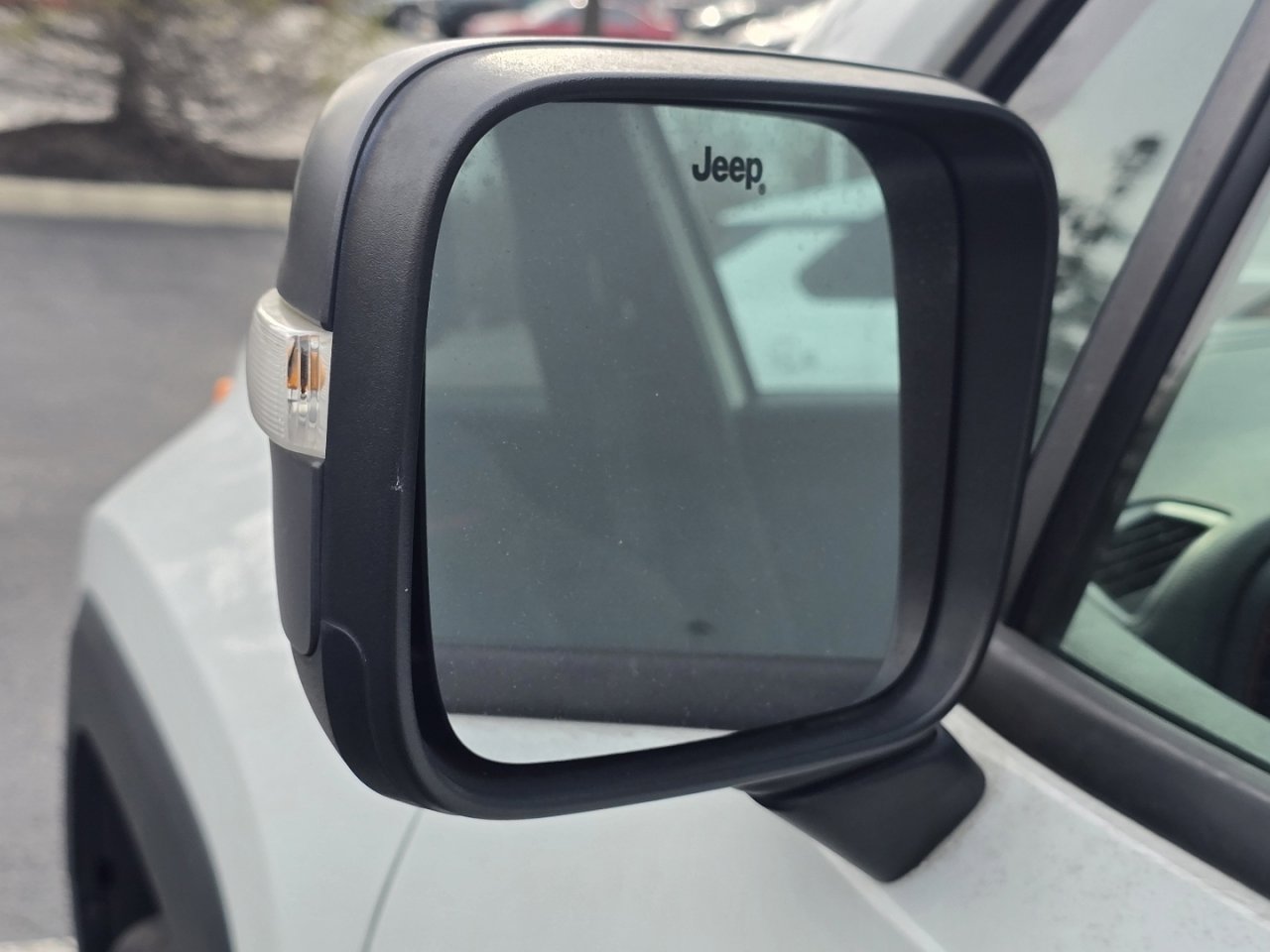 Used 2018 Jeep Renegade Trailhawk w/ Cold Weather Group II image 25