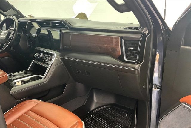 Used 2024 GMC Sierra 2500 Denali Ultimate AWD/4WD image 15