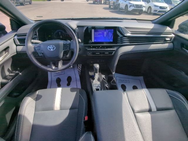 Used 2025 Toyota Camry LE FWD image 17