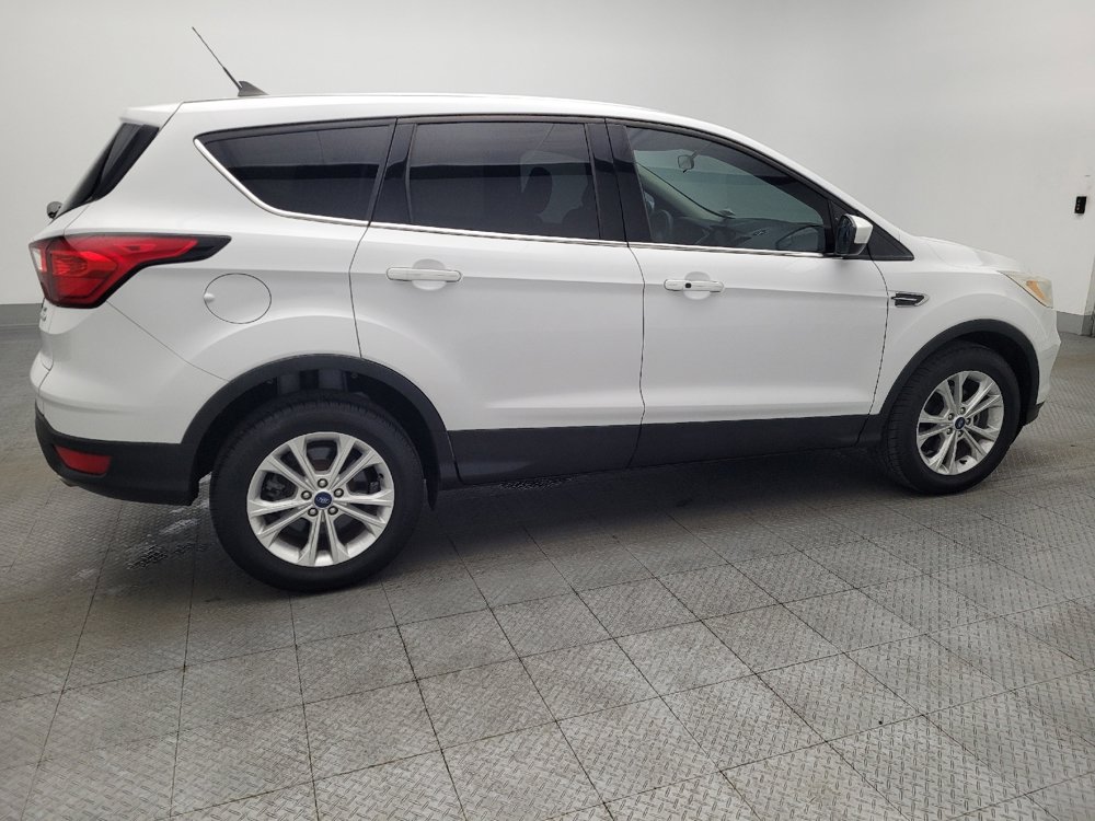 Used 2019 Ford Escape SE FWD image 10