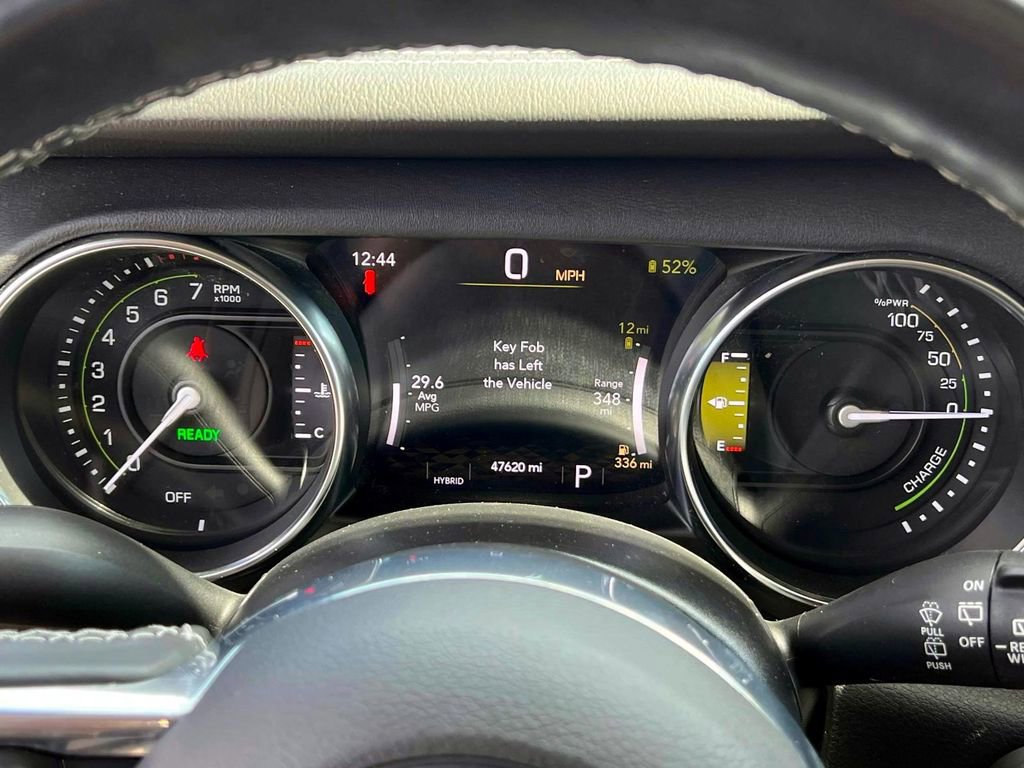 Used 2022 Jeep Wrangler Unlimited Sahara w/ Dual Top Group image 19