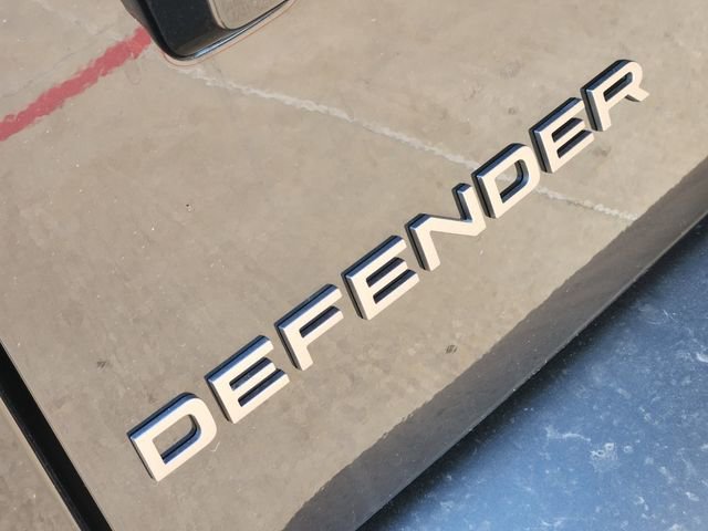 Used 2026 Land Rover Defender 110 S image 8