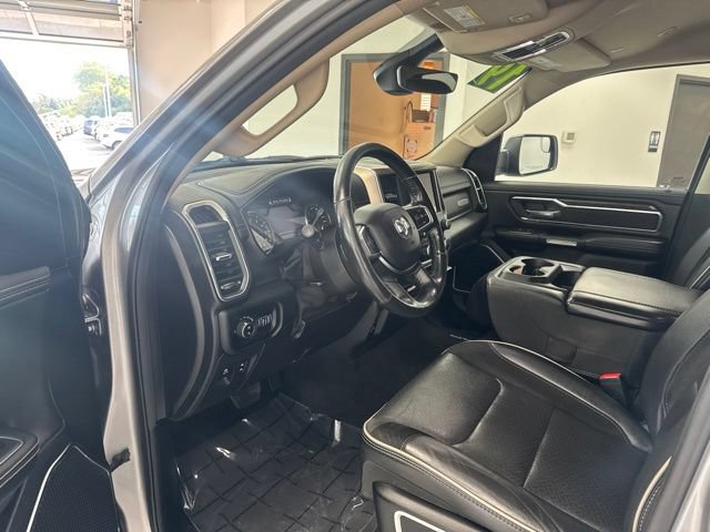 Used 2019 RAM 1500 Laramie AWD/4WD image 14