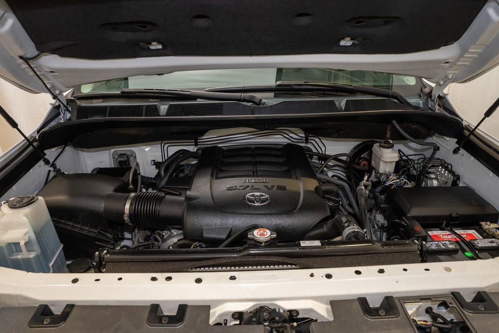 Used 2020 Toyota Tundra SR5 w/ SR5 Leather Package image 12