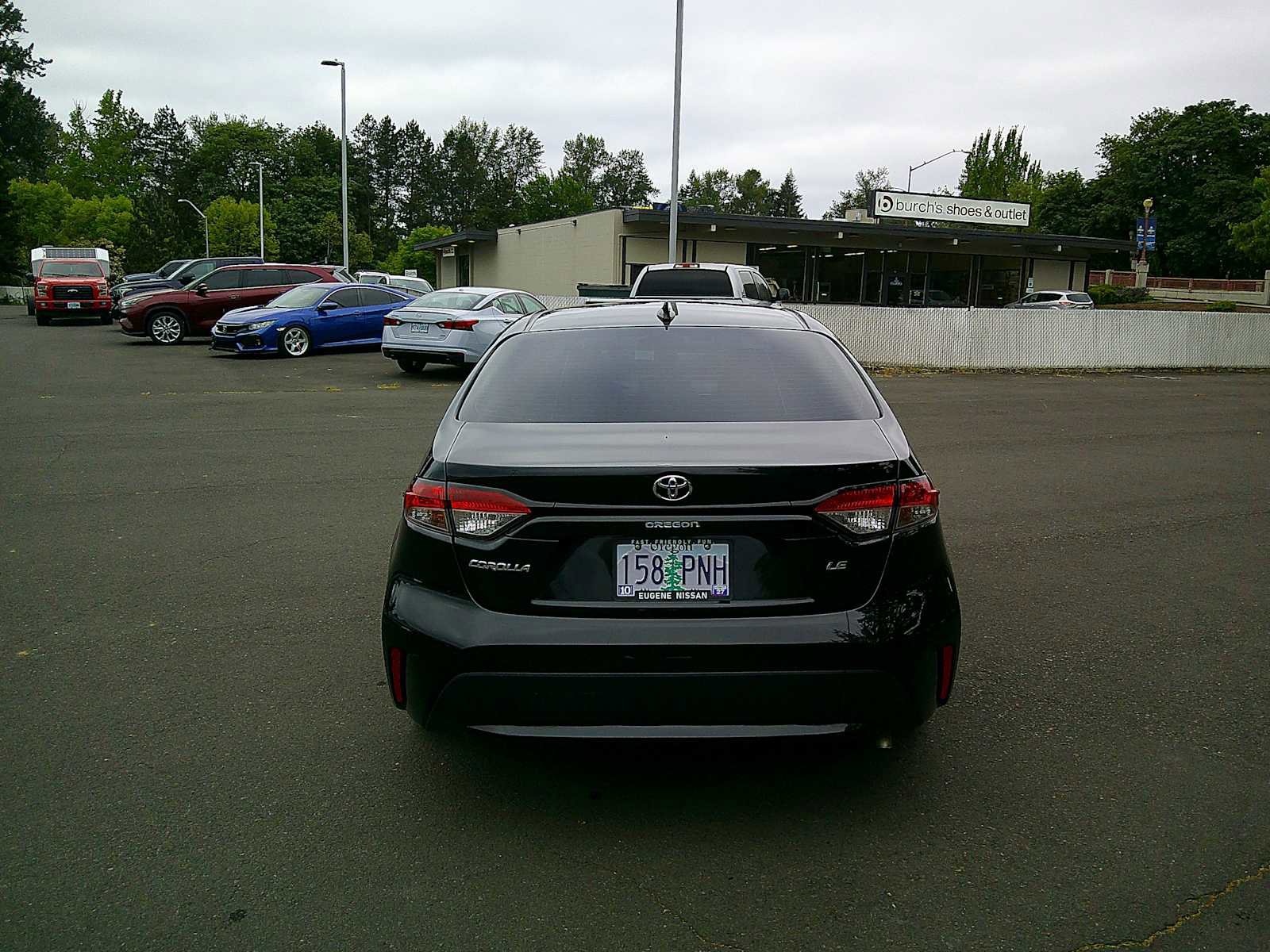 Used 2021 Toyota Corolla LE FWD image 4