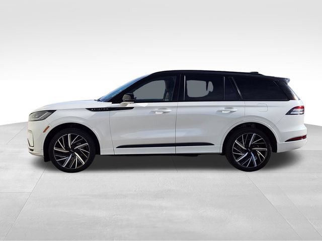 Certified 2025 Lincoln Aviator Black Label w/ Black Label Special Edition AWD/4WD image 6