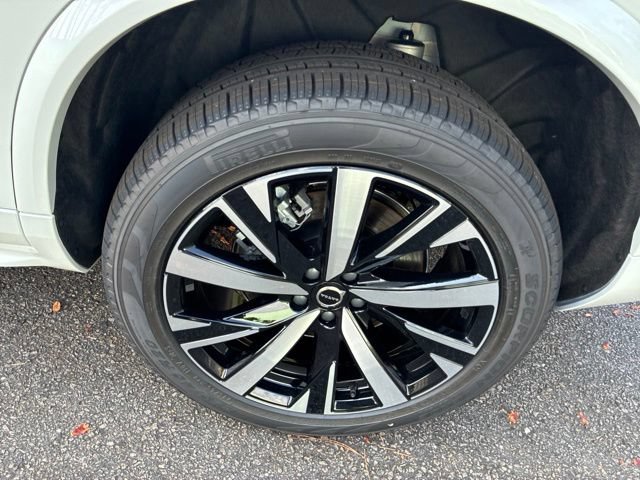New 2026 Volvo XC90 B5 Core AWD/4WD image 13