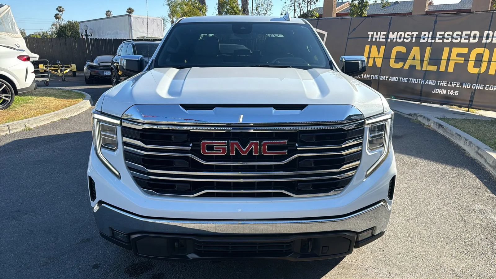 Used 2023 GMC Sierra 1500 SLT RWD image 3