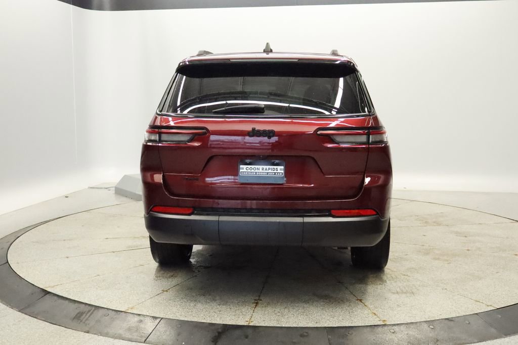 Used 2023 Jeep Grand Cherokee L Laredo image 4