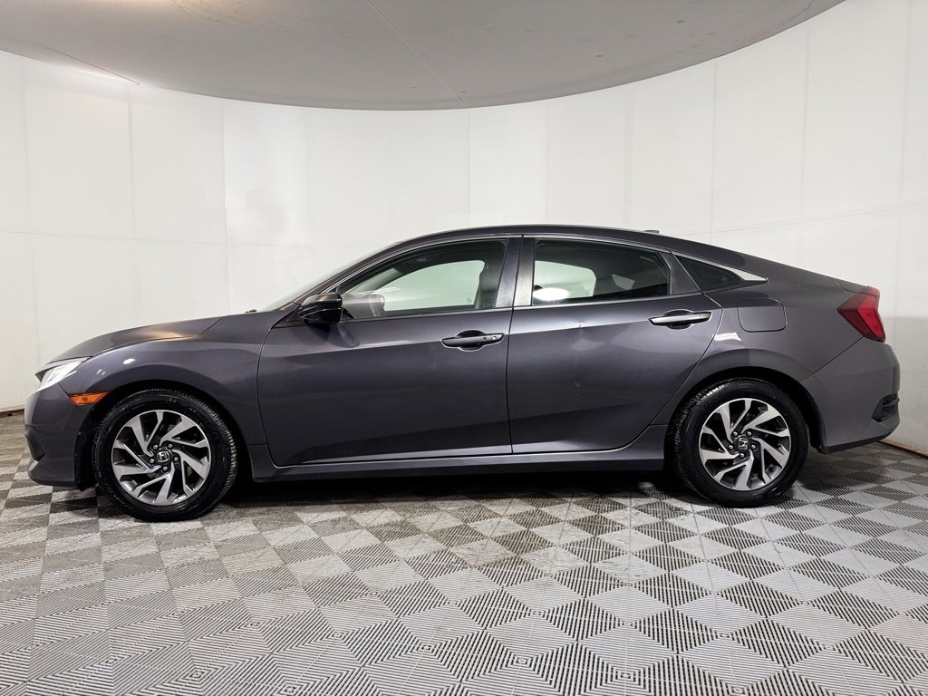 Used 2017 Honda Civic EX image 3