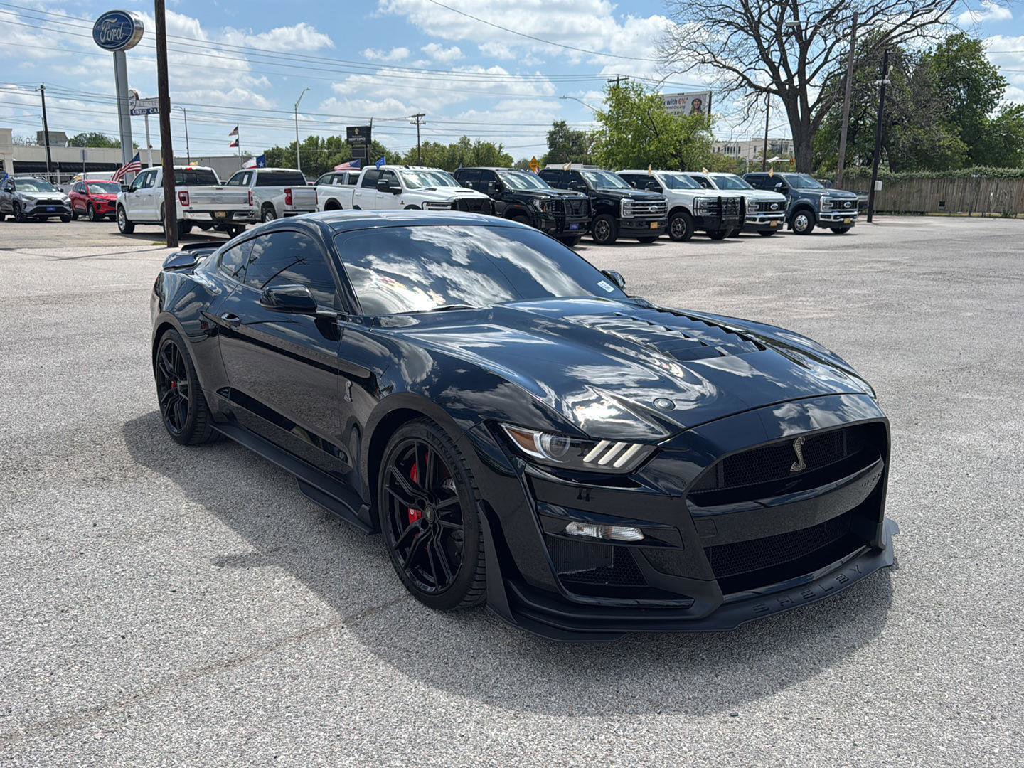 Used 2022 Ford Mustang Shelby GT500 w/ Technology Package video 1