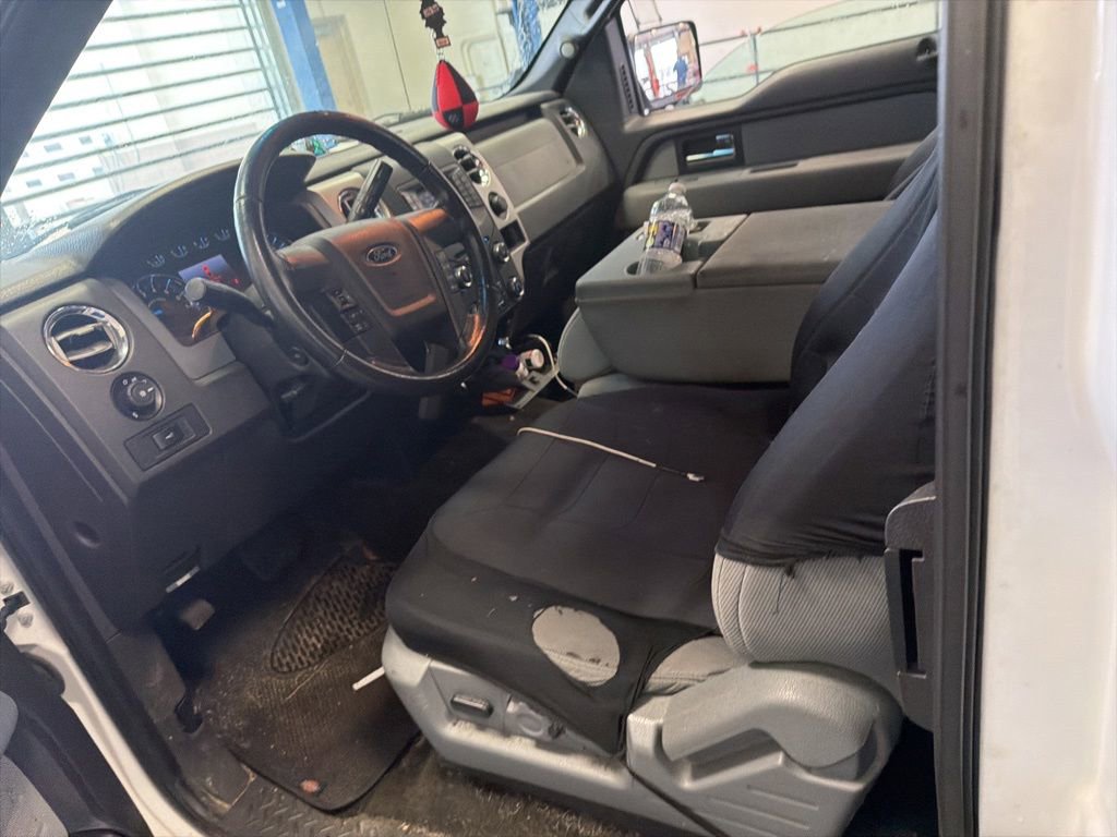Used 2013 Ford F150 XLT w/ XLT Chrome Pkg AWD/4WD image 3