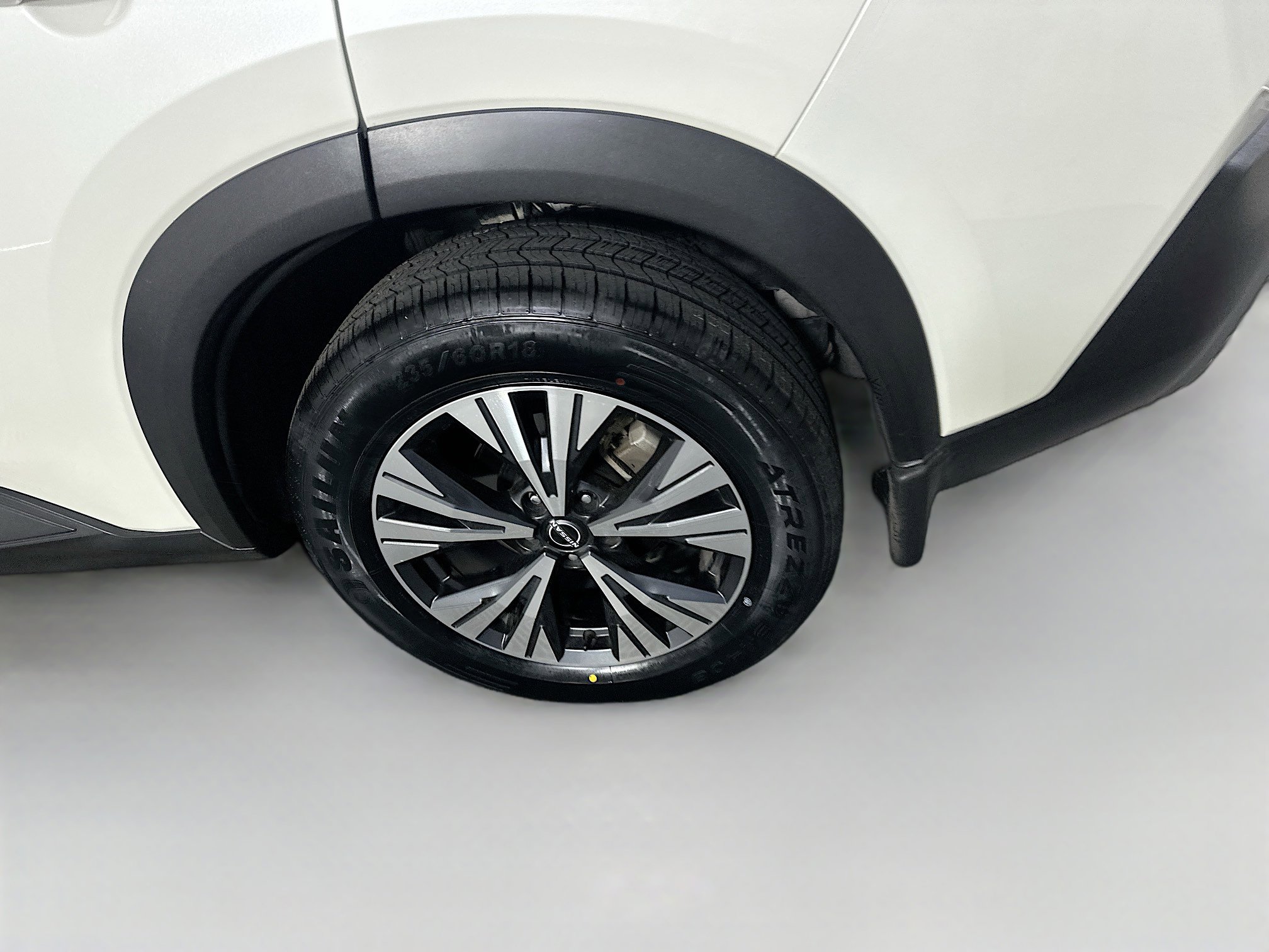 Used 2023 Nissan Rogue SV w/ SV Premium B Package image 11