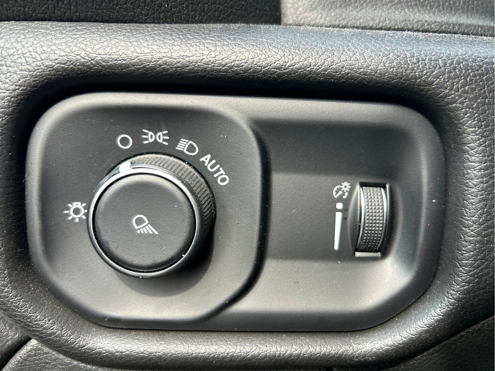 Certified 2024 RAM 3500 Tradesman AWD/4WD image 25