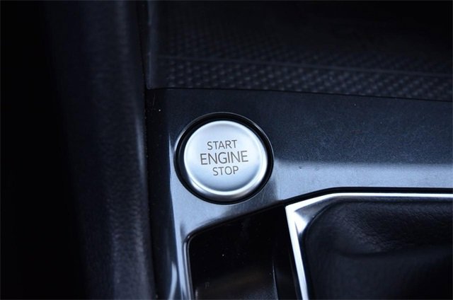 Certified 2022 Volkswagen Tiguan SE image 15