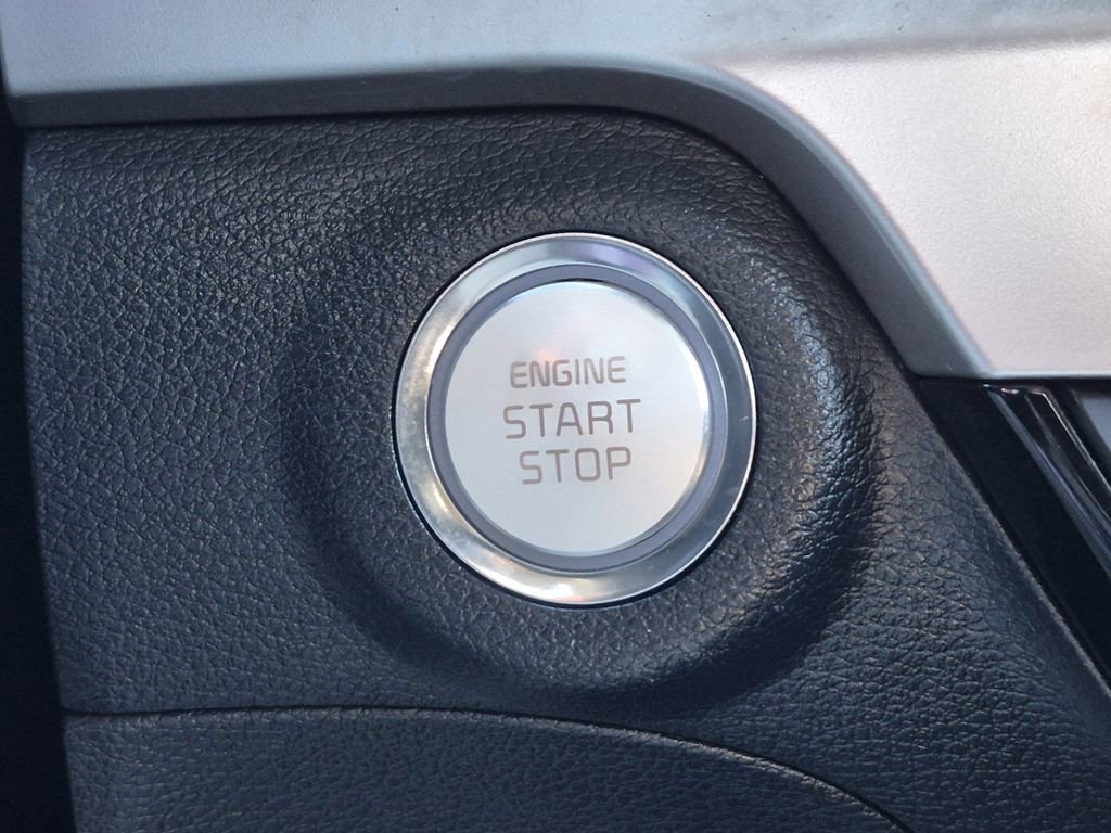 Certified 2025 Kia Telluride S image 28