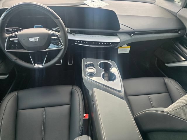 New 2026 Cadillac Optiq Luxury 1 RWD image 15