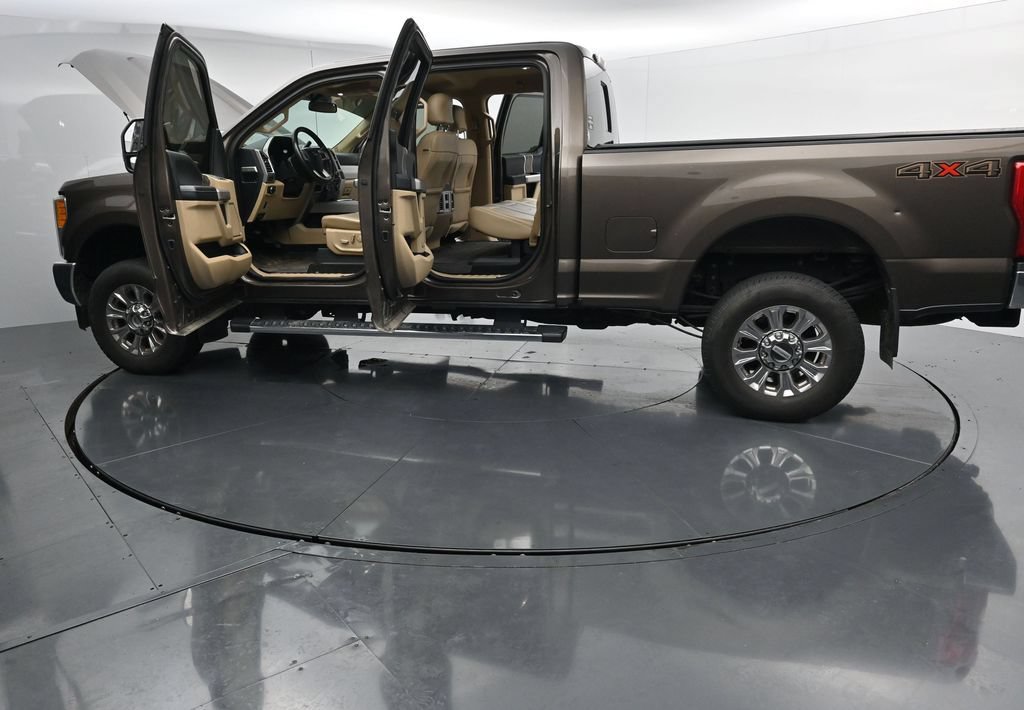 Used 2017 Ford F250 Lariat w/ Chrome Package AWD/4WD image 28