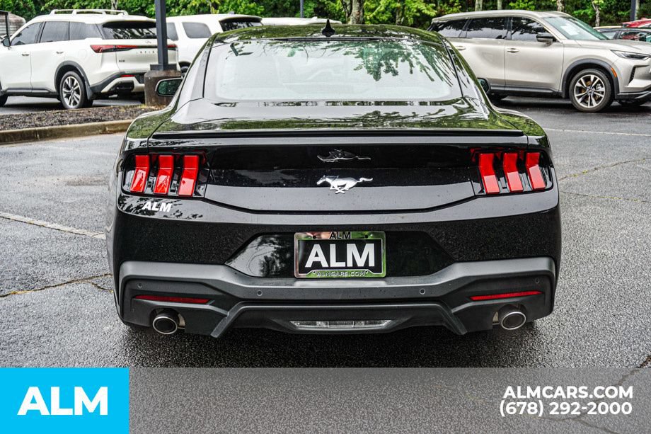 Used 2025 Ford Mustang Premium RWD image 10