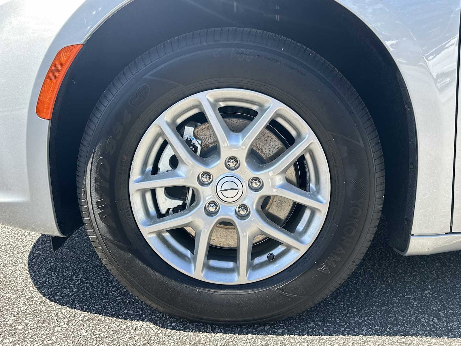 New 2026 Chrysler Pacifica Select FWD image 11