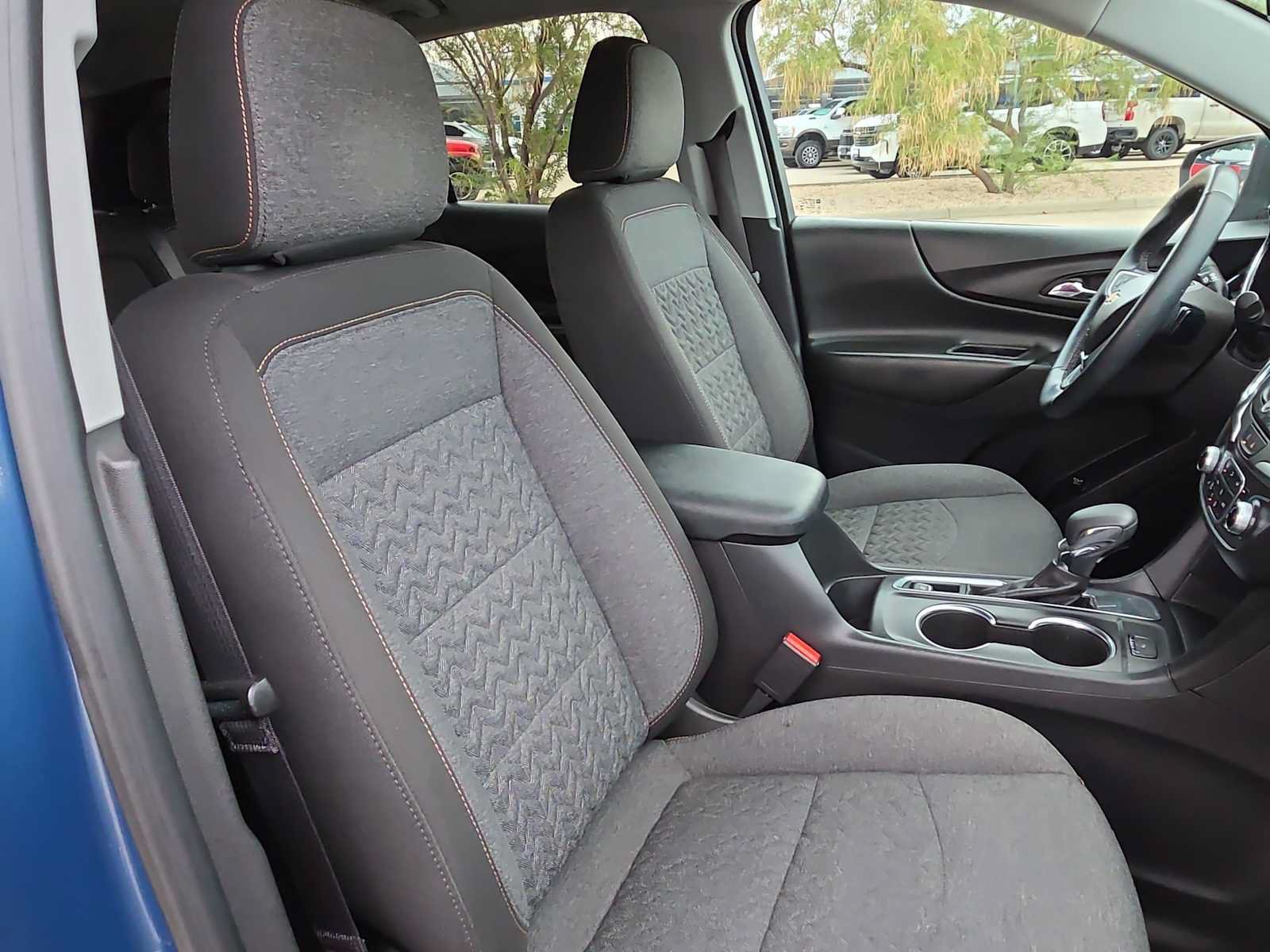 Used 2024 Chevrolet Equinox LT FWD image 18