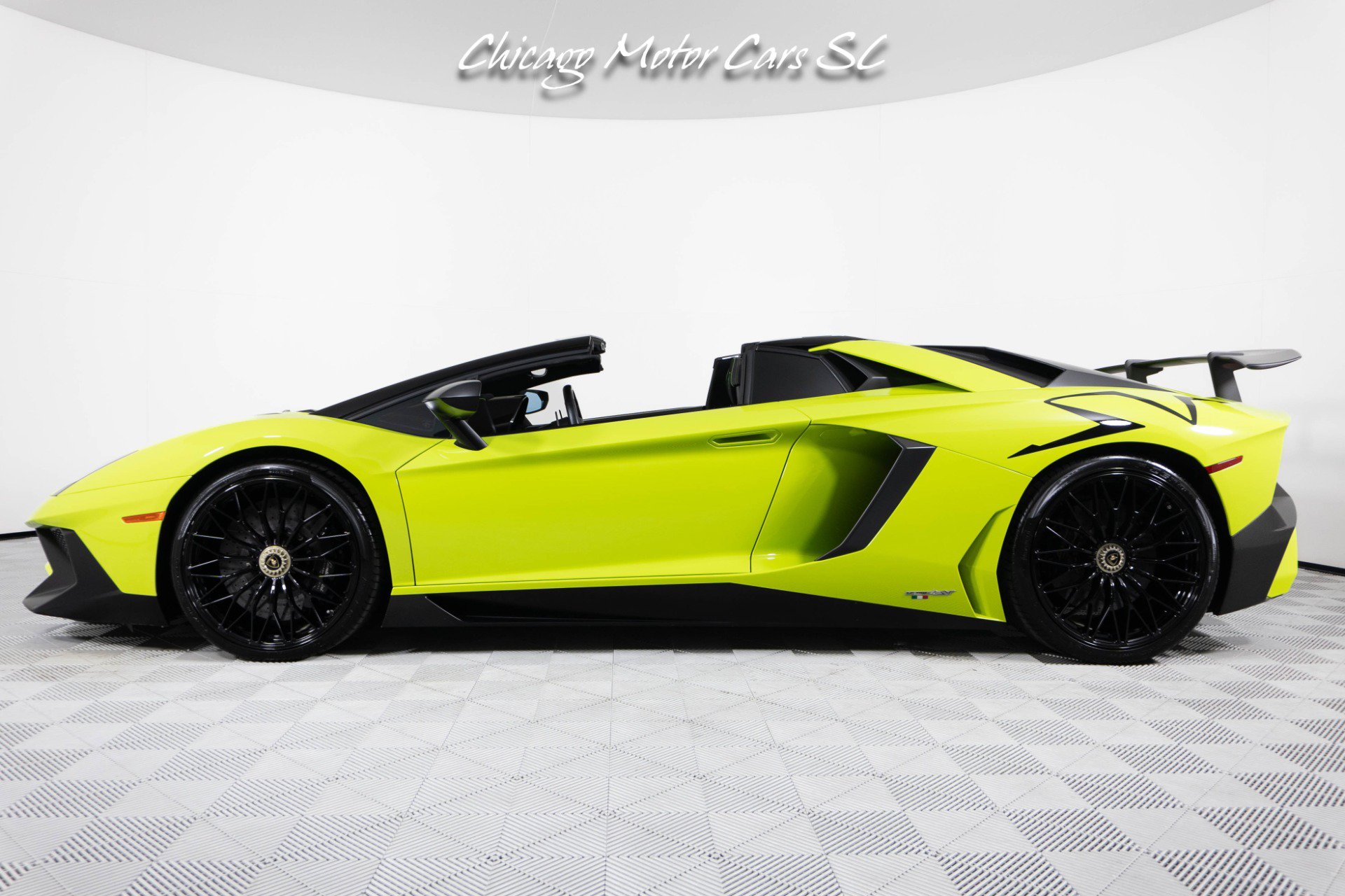 Used 2016 Lamborghini Aventador LP 750-4 Superveloce AWD/4WD image 10