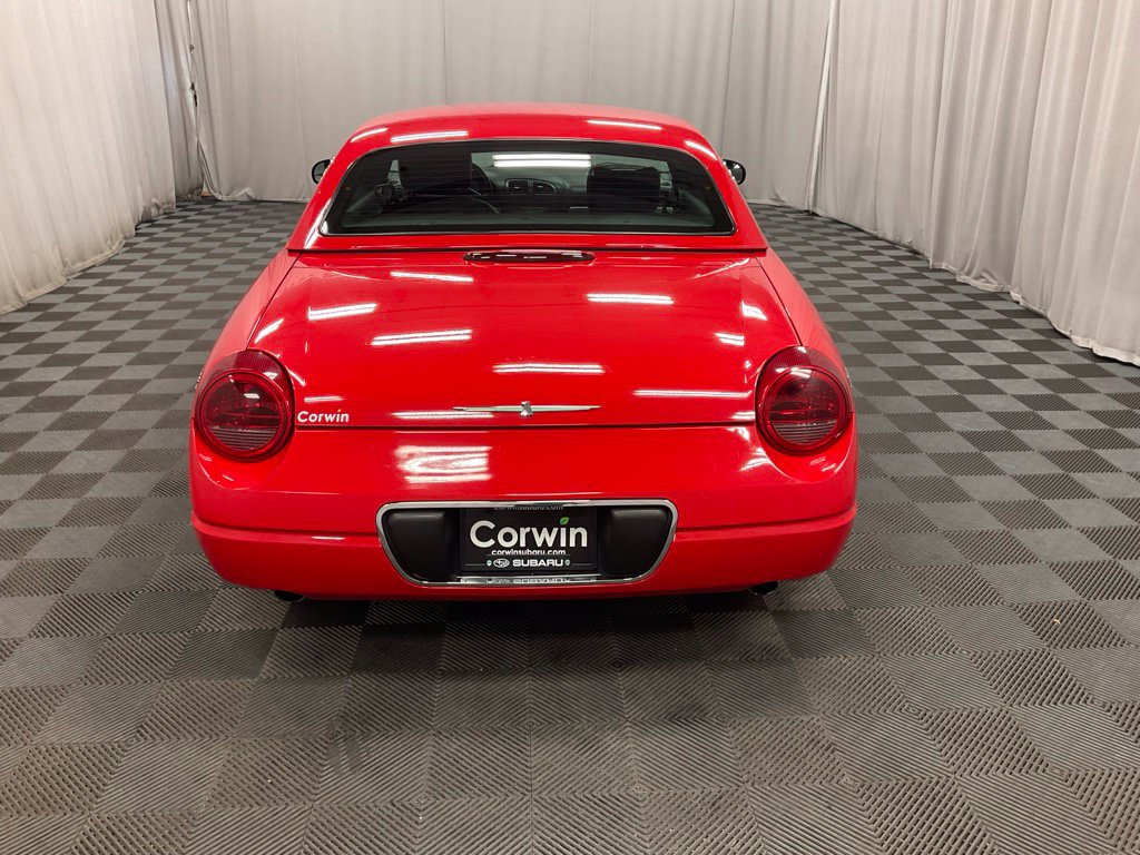 Used 2005 Ford Thunderbird RWD image 10