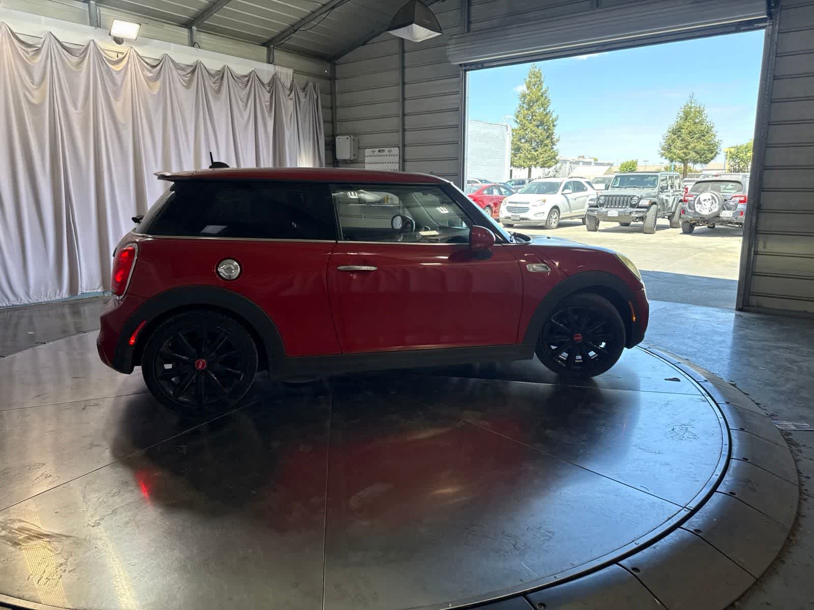 Used 2014 MINI Cooper S FWD image 4