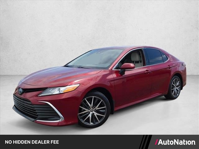 Used 2022 Toyota Camry XLE