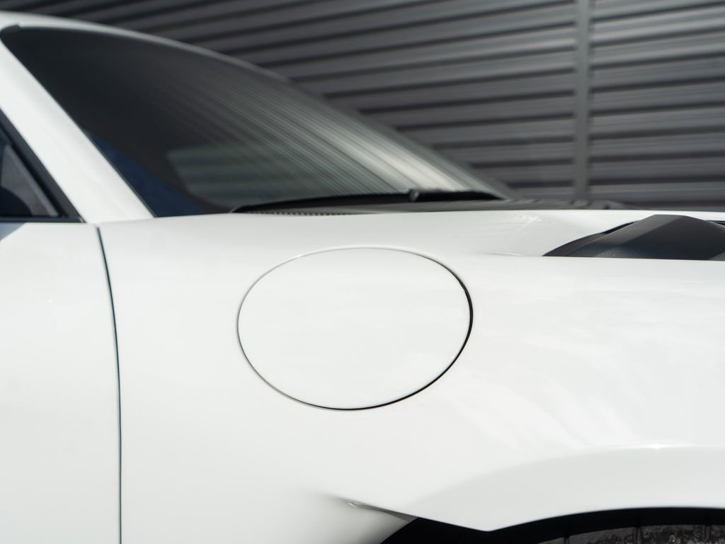 Used 2025 Porsche 718 Cayman GT4 RS image 14