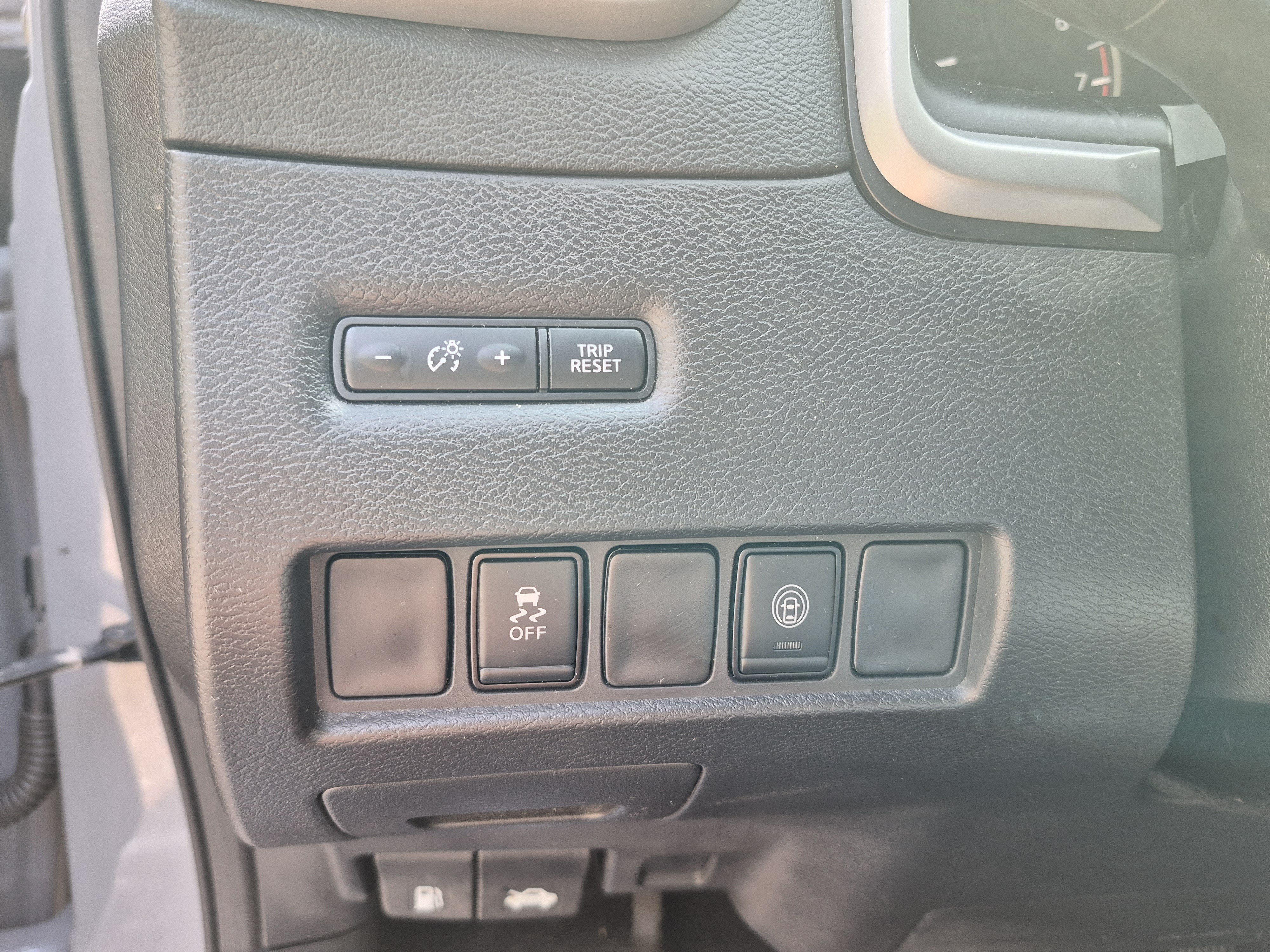 Certified 2022 Nissan Murano SV w/ SV Midnight Edition Package FWD image 28
