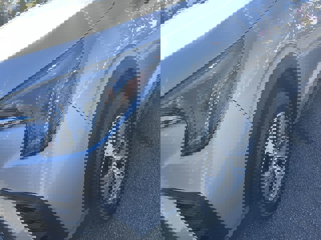 Used 2024 Subaru Ascent Premium w/ Convenience Package image 6