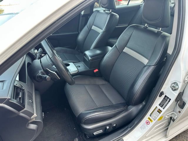 Used 2014 Toyota Camry SE image 10
