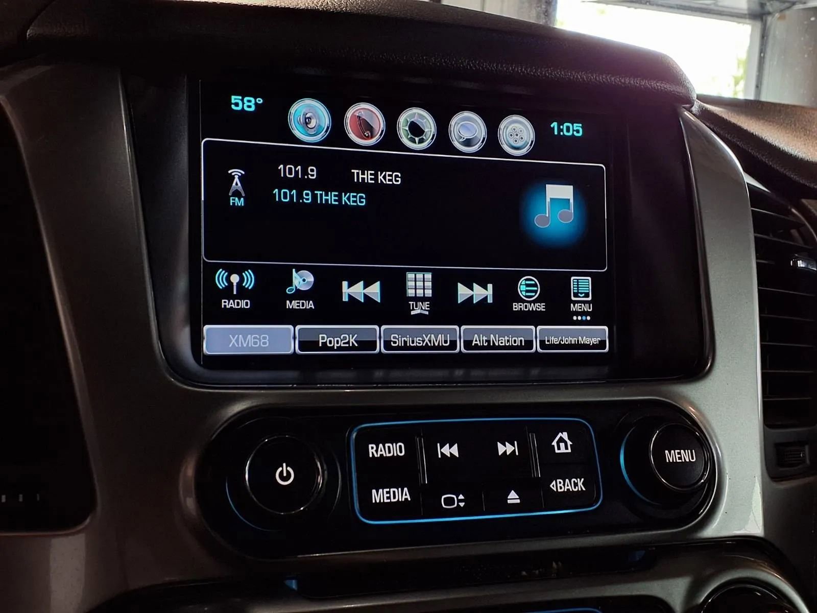 Used 2016 Chevrolet Suburban LT AWD/4WD image 23