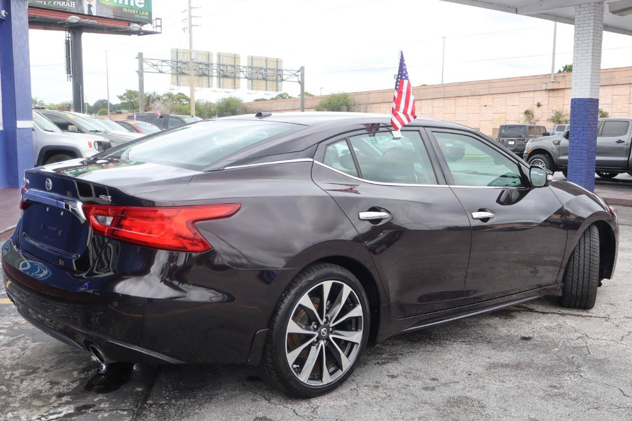 Used 2016 Nissan Maxima SR FWD image 5