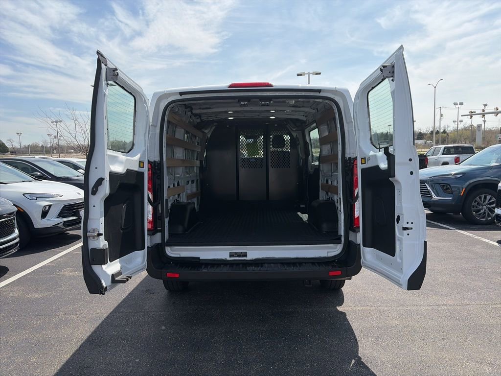 Used 2024 Ford Transit 250 Low Roof w/ Exterior Upgrade Package RWD image 15