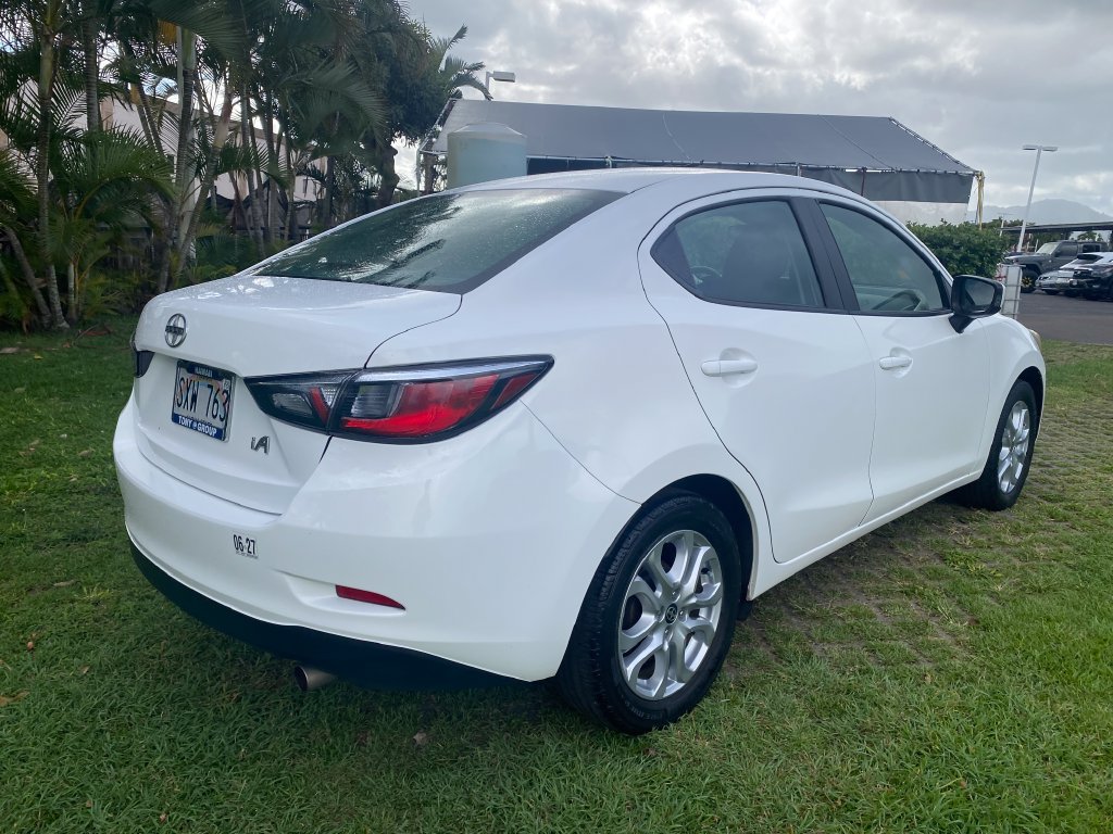 Used 2016 Scion iA FWD image 7