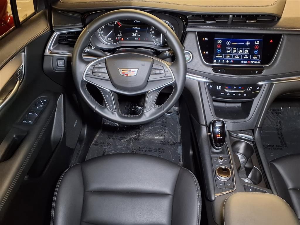 New 2024 Cadillac XT5 Luxury FWD image 17