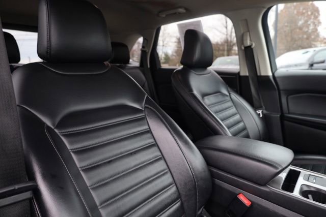 Used 2023 Ford Edge SEL image 36