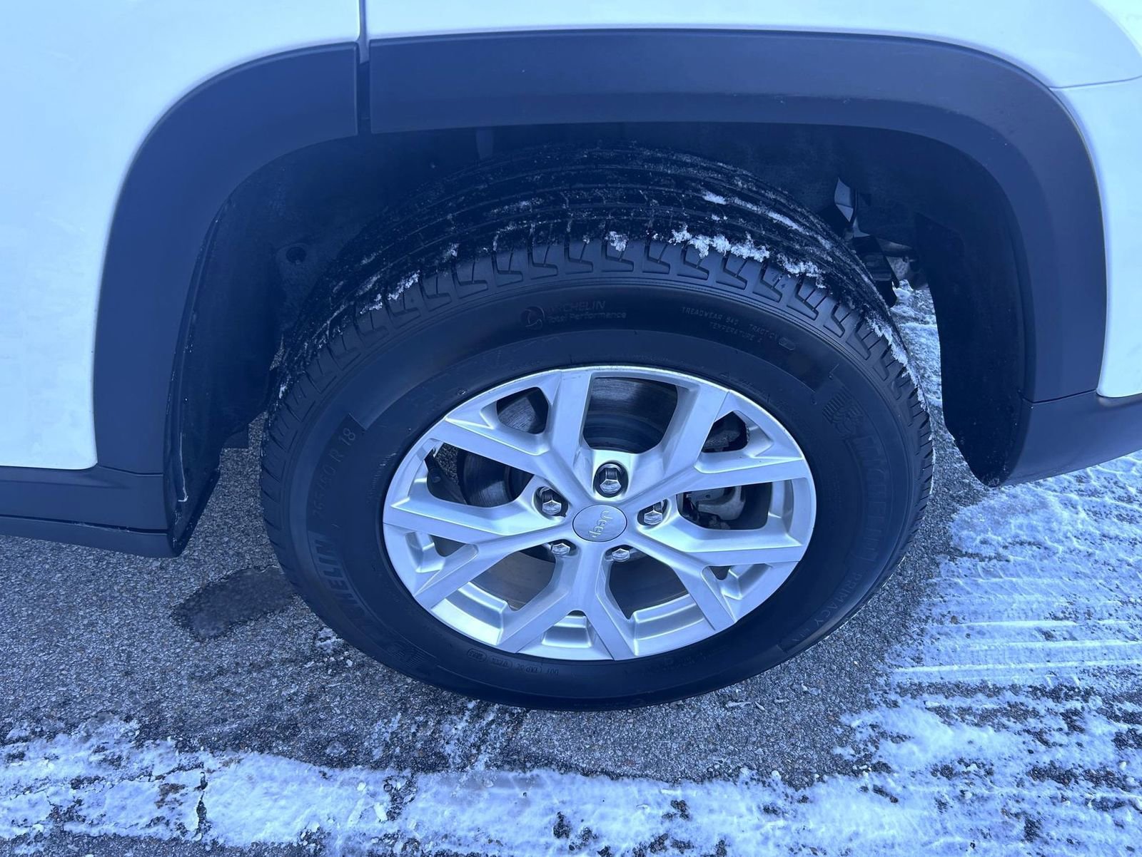 Used 2023 Jeep Grand Cherokee Limited image 22