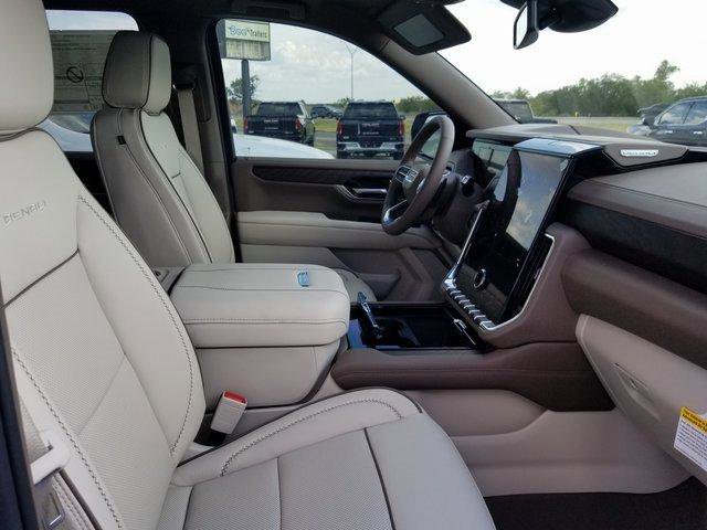 New 2026 GMC Yukon XL Denali w/ LPO, Floor Liner Package image 11