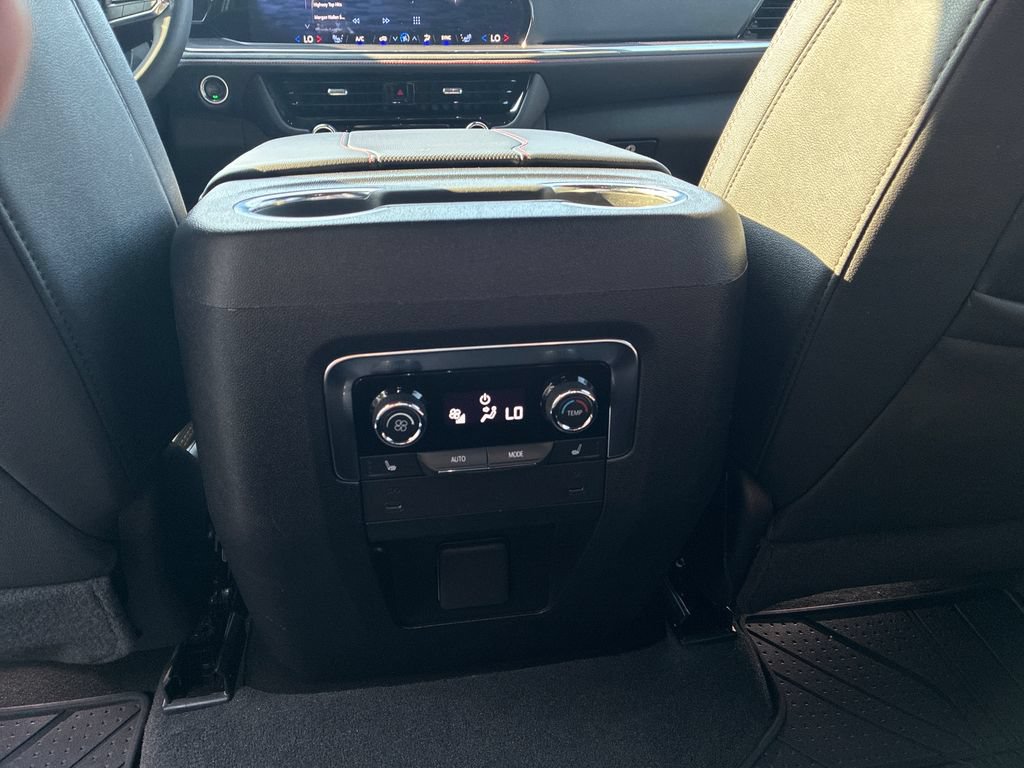 Used 2025 Chevrolet Tahoe RST w/ Comfort Package AWD/4WD image 19
