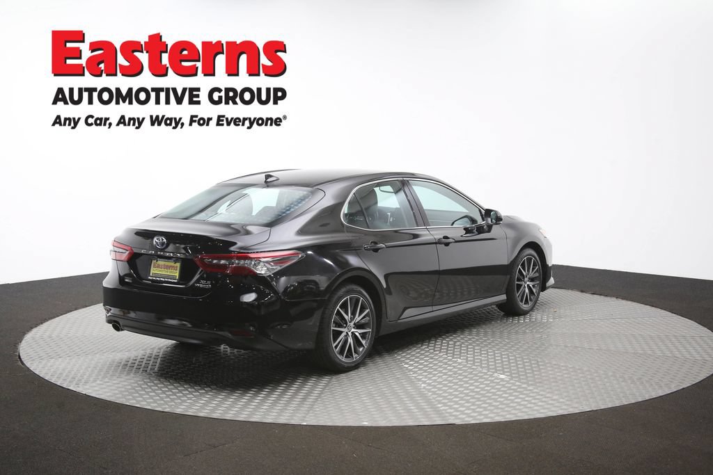Used 2022 Toyota Camry XLE FWD image 40