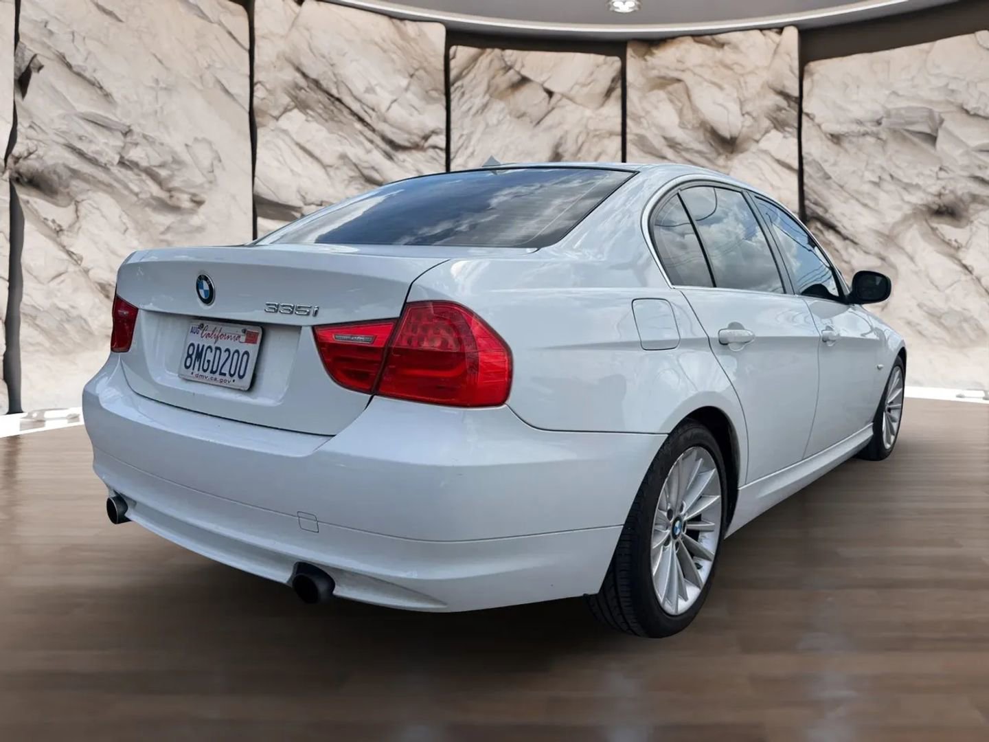 Used 2011 BMW 335i Sedan image 6