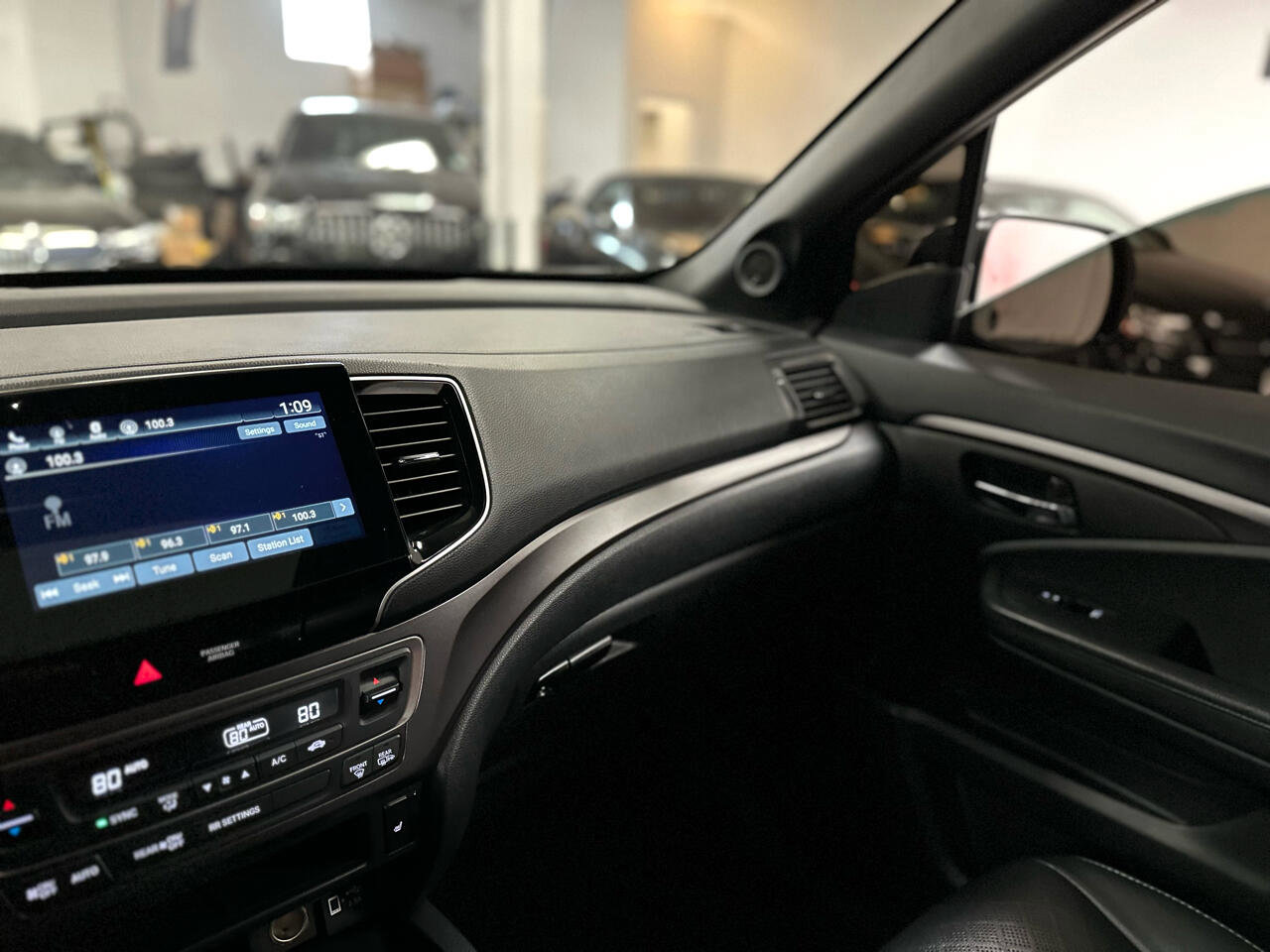 Used 2021 Honda Passport EX-L image 27