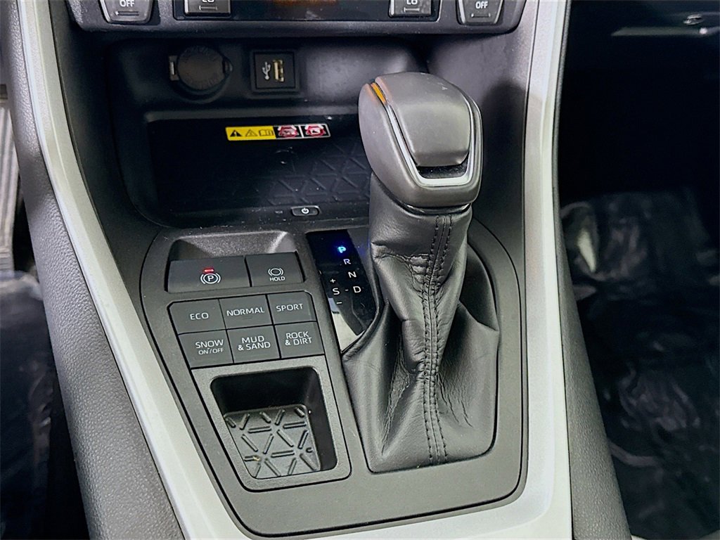 Certified 2023 Toyota RAV4 XLE Premium image 10