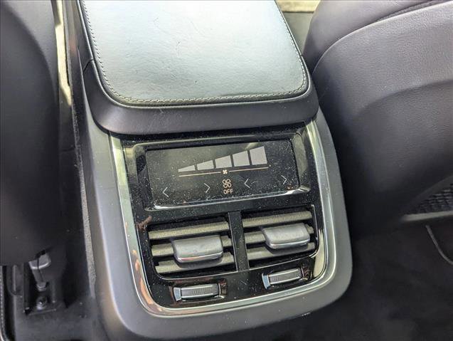 Used 2016 Volvo XC90 T6 R-Design w/ Vision Package image 15