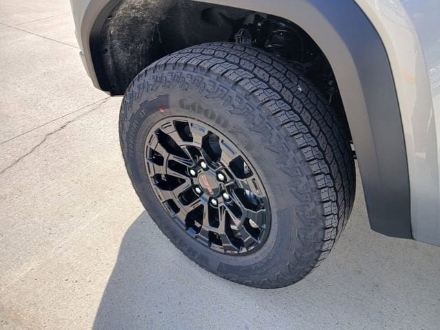 New 2026 GMC Canyon Elevation w/ Convenience Package AWD/4WD image 30
